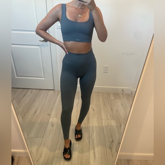 Set Active Sculpt Flex Matching Two Piece - Picture 7 of 16